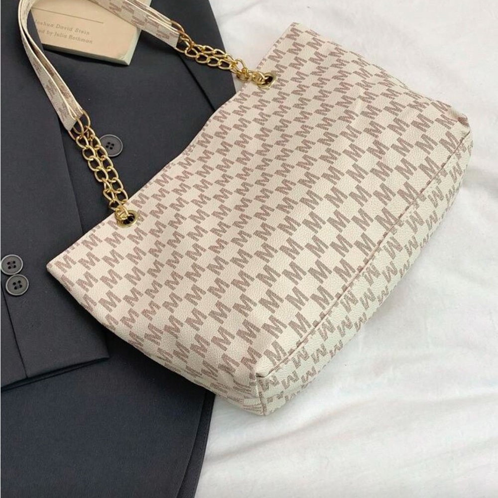 ⚠️Clearance Patterned Chain Shoulder Tote Bag With Gold Accents - Picture 8 of 9